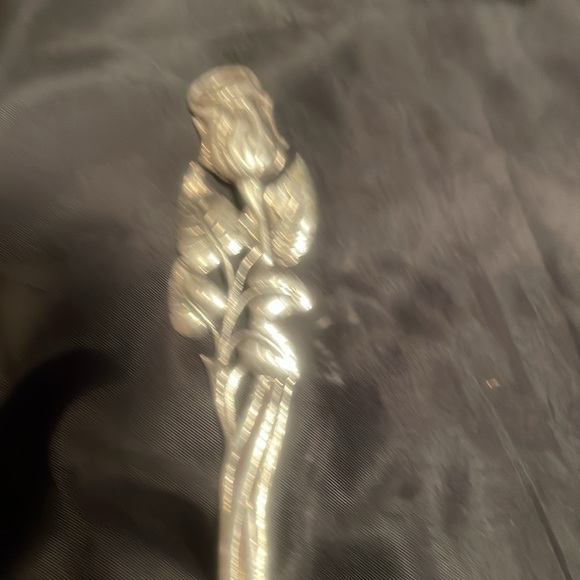 Cristof 800 (coin silver) Wild Rose Pie Server - Picture 3 of 5